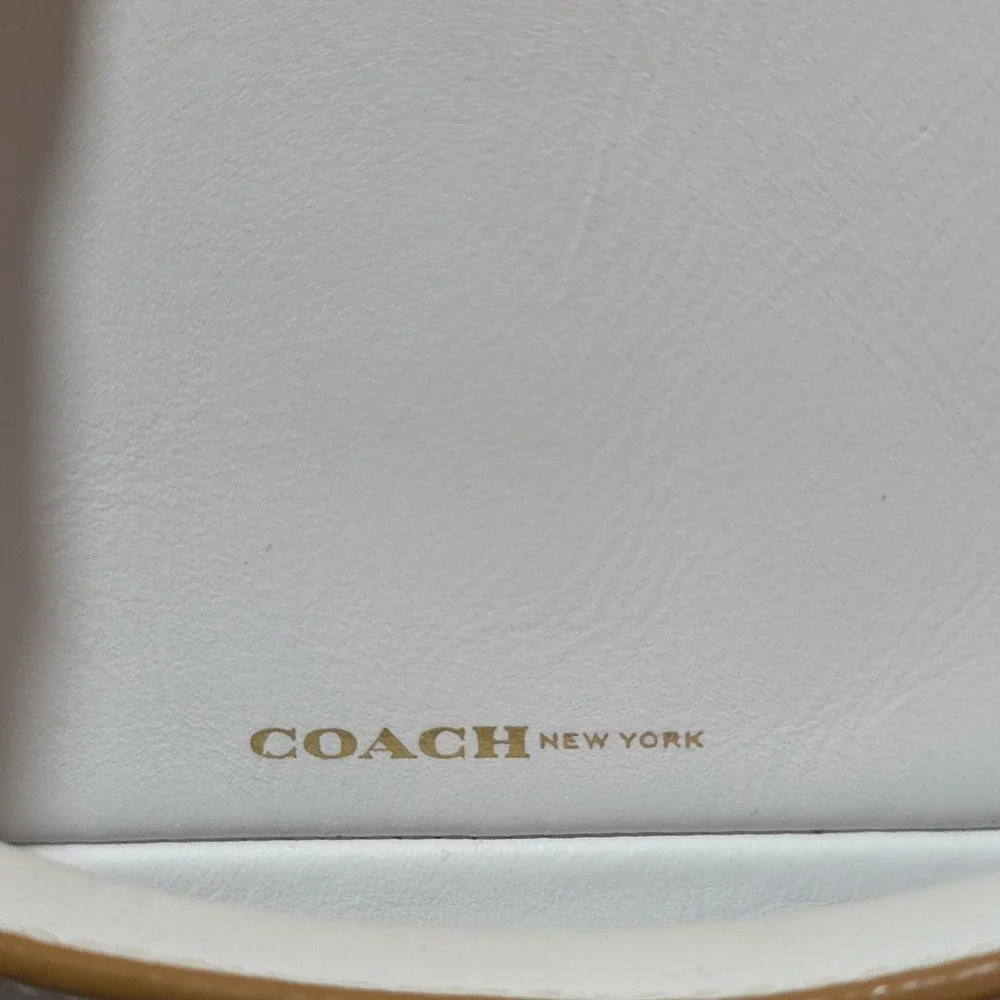 Coach Burough Bag - Picture 13 of 17